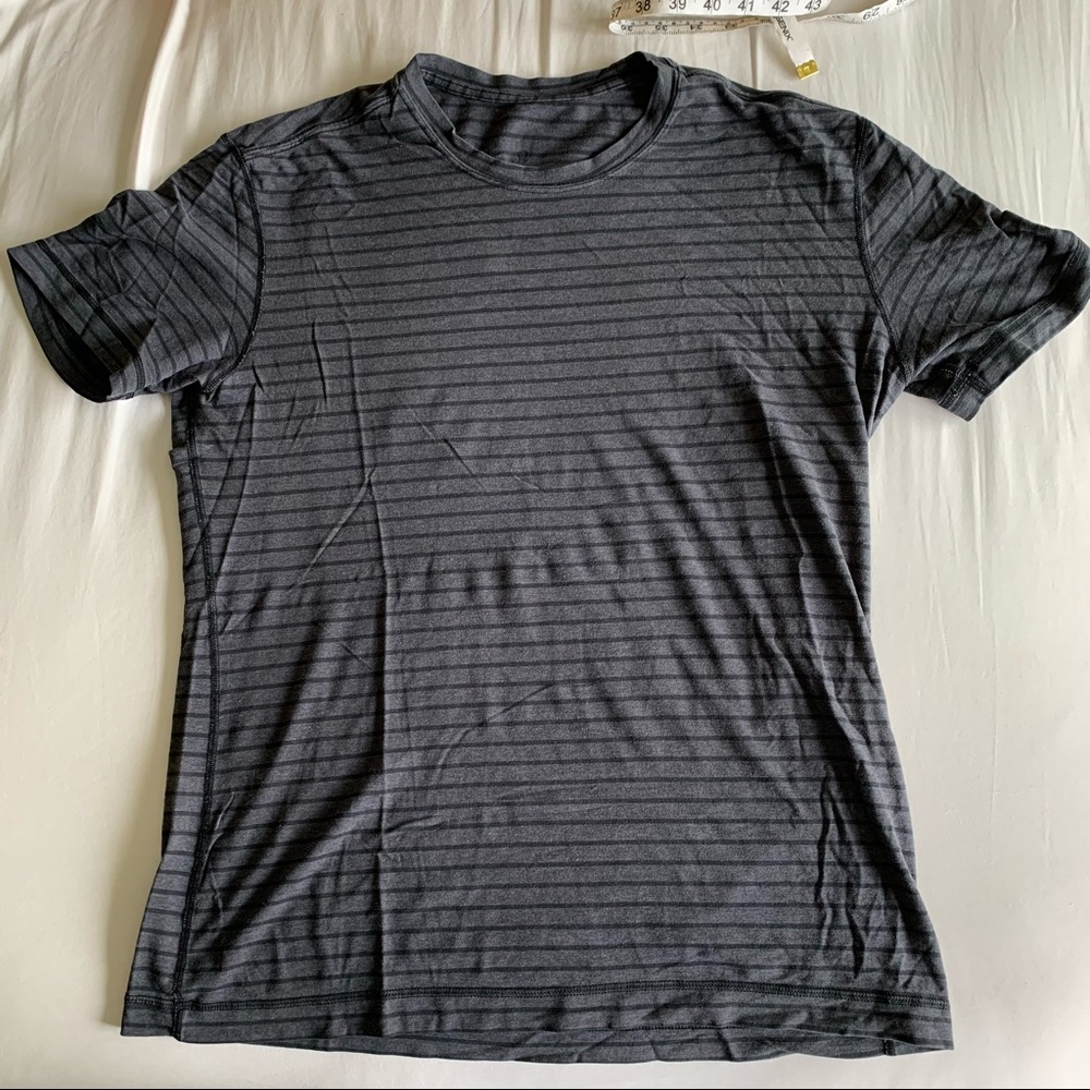 Lululemon T-Shirt